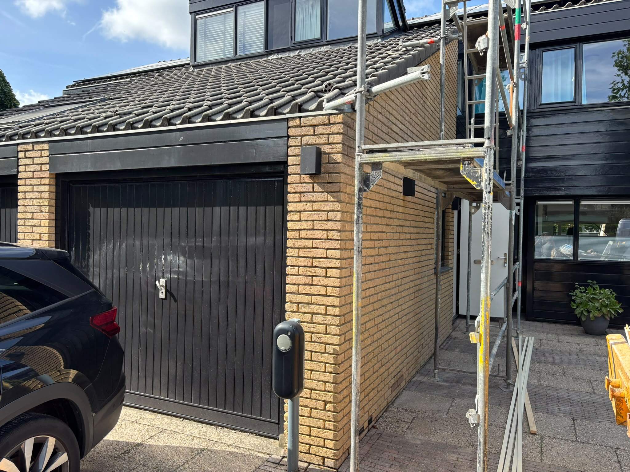 Gevelrenovatie van een woning in Leusden